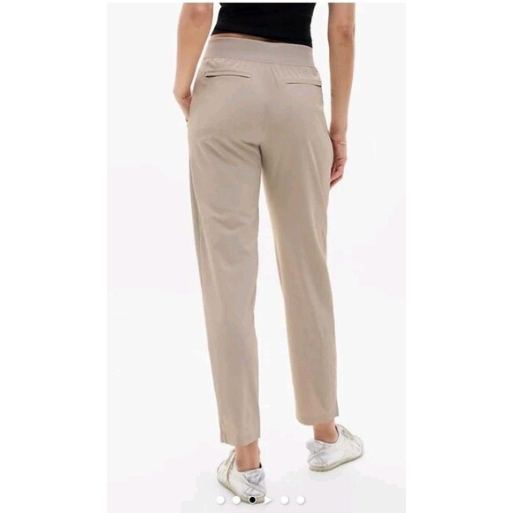 Athleta Brooklyn Ankle Pants Womens 4P Beige Stretch Pull On Work Travel Casual - Picture 5 of 13
